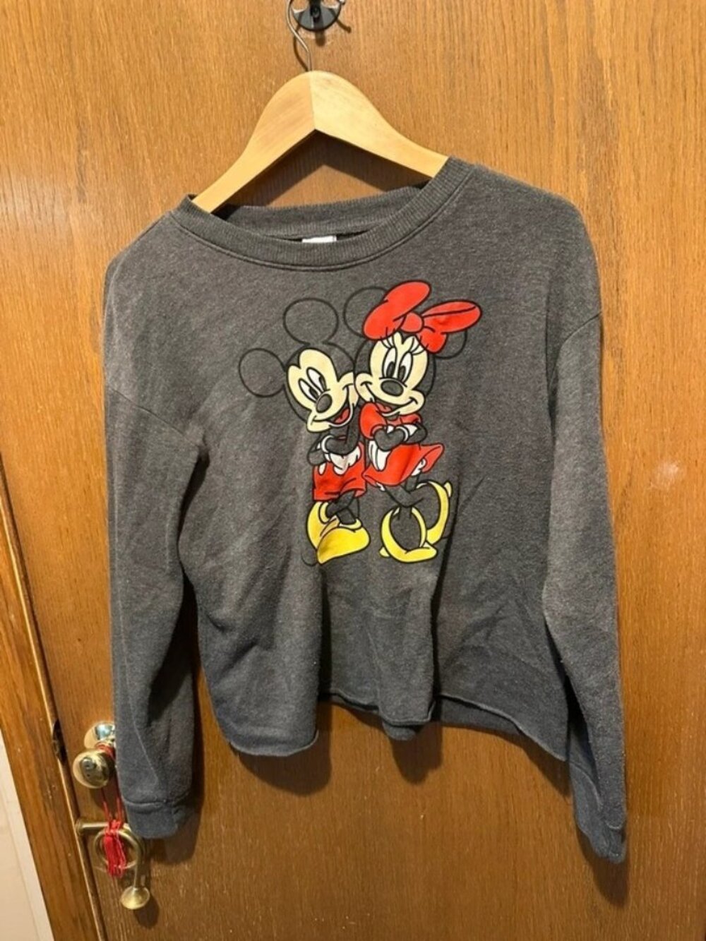 Disney Mickey & Minnie Mouse Graphic Sweatshirt Women’s Large Gray Long Sleeve